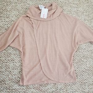 Nwt- lularoe cream Kristen cowlneck top